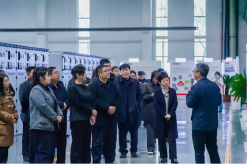市县级工商联主席及党组书记培训班学员莅临bat365集团考察学习